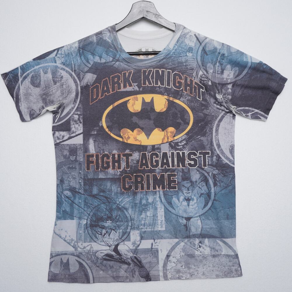 Batman Dark Knight Fight‎ Against Crime Graphic Print T-shirt Size M